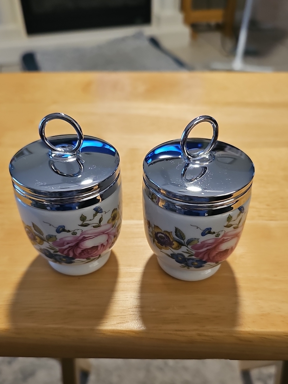 Royal Worcester Moss Rose Egg Coddler Set Sz OS Pink Floral Vintage England 2pc